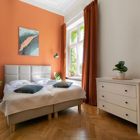 Vintage Apartment Gertrudy Street Krakow Luaran gambar